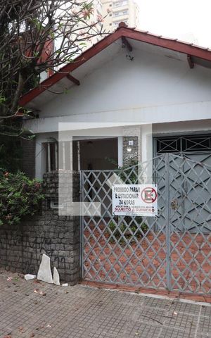 Casa à venda com 350m², 3 quartos e 1 vagaFachada