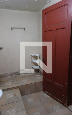 Casa à venda com 350m², 3 quartos e 1 vagaBanheiro de serviço