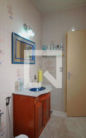 Casa à venda com 330m², 4 quartos e 3 vagasBanheiro da Suíte