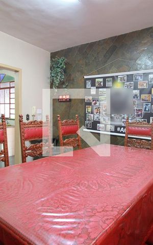 Casa à venda com 330m², 4 quartos e 3 vagasSala de Jantar
