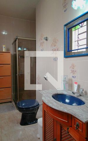 Casa à venda com 330m², 4 quartos e 3 vagasBanheiro da Suíte