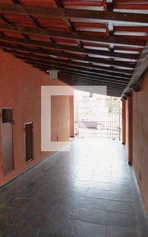 Casa à venda com 330m², 4 quartos e 3 vagasGaragem