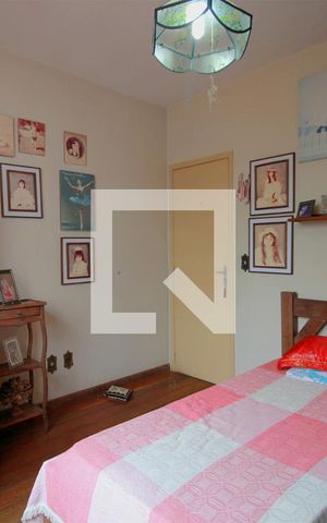 Casa à venda com 330m², 4 quartos e 3 vagasQuarto 2
