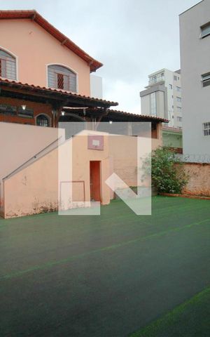 Casa à venda com 330m², 4 quartos e 3 vagasQuintal