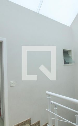 Casa à venda com 146m², 3 quartos e 3 vagas Casa à venda com 146m², 3 quartos e 3 vagasCorredor