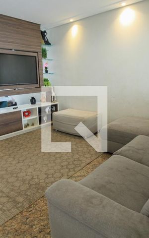 Casa à venda com 146m², 3 quartos e 3 vagas Casa à venda com 146m², 3 quartos e 3 vagasSala
