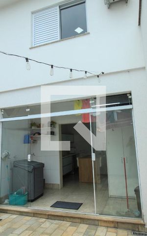 Casa à venda com 146m², 3 quartos e 3 vagas Casa à venda com 146m², 3 quartos e 3 vagasÁrea Externa