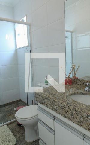 Casa à venda com 146m², 3 quartos e 3 vagas Casa à venda com 146m², 3 quartos e 3 vagasBanheiro/Quarto 3