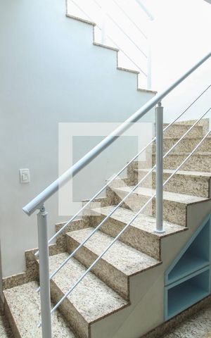 Casa à venda com 146m², 3 quartos e 3 vagas Casa à venda com 146m², 3 quartos e 3 vagasCorredor