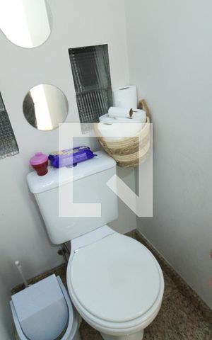 Casa à venda com 146m², 3 quartos e 3 vagas Casa à venda com 146m², 3 quartos e 3 vagasBanheiro 4