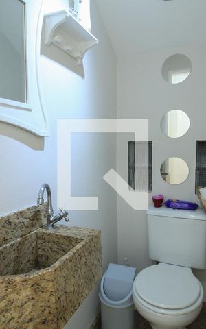 Casa à venda com 146m², 3 quartos e 3 vagas Casa à venda com 146m², 3 quartos e 3 vagasBanheiro 4