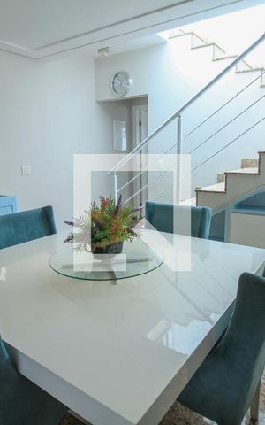 Casa à venda com 146m², 3 quartos e 3 vagas Casa à venda com 146m², 3 quartos e 3 vagasSala jantar