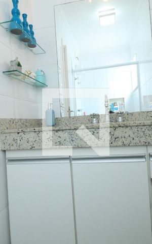 Casa à venda com 146m², 3 quartos e 3 vagas Casa à venda com 146m², 3 quartos e 3 vagasBanheiro/Quarto 2