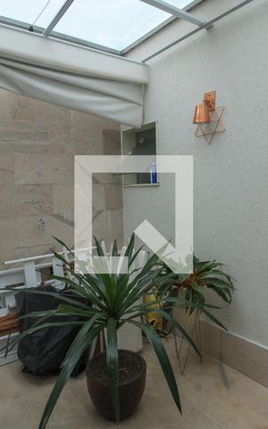 Casa à venda com 146m², 3 quartos e 3 vagas Casa à venda com 146m², 3 quartos e 3 vagasÁrea comum/Quarto
