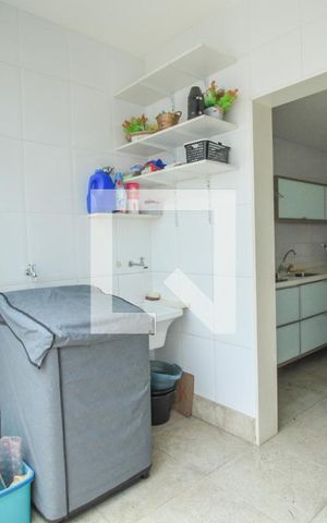 Casa à venda com 146m², 3 quartos e 3 vagas Casa à venda com 146m², 3 quartos e 3 vagasÁrea de Serviço