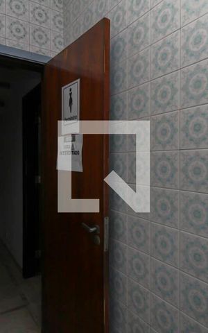 Casa à venda com 313m², 4 quartos e 3 vagas Casa à venda com 313m², 4 quartos e 3 vagasLavabo