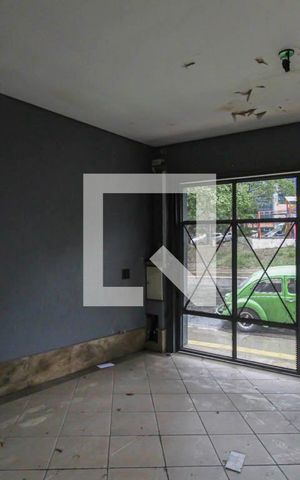 Casa à venda com 313m², 4 quartos e 3 vagas Casa à venda com 313m², 4 quartos e 3 vagasGaragem