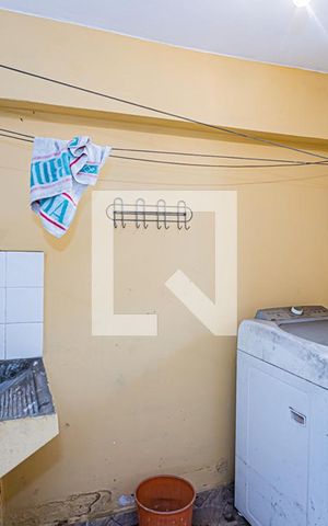 Casa para alugar com 80m², 2 quartos e 2 vagasÁrea de Serviço