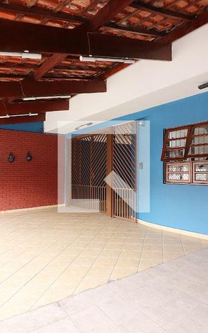 Casa à venda com 350m², 5 quartos e 5 vagasGaragem