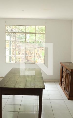 Casa para alugar com 350m², 4 quartos e 4 vagasSala