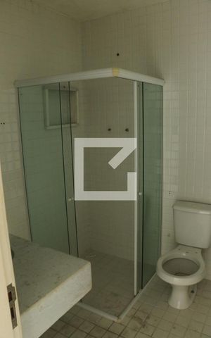 Casa para alugar com 350m², 4 quartos e 4 vagasBanheiro 