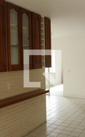 Casa para alugar com 350m², 4 quartos e 4 vagasCozinha