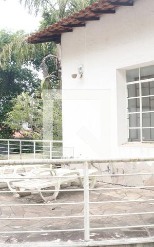 Casa para alugar com 350m², 4 quartos e 4 vagasÁrea Externa