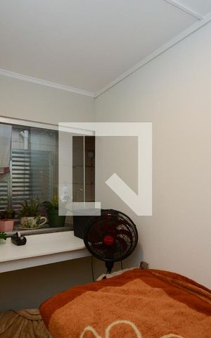 Casa para alugar com 152m², 4 quartos e 3 vagas Casa para alugar com 152m², 4 quartos e 3 vagasQuarto 1 ( Casa 1 )