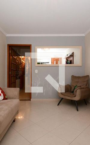 Casa para alugar com 152m², 4 quartos e 3 vagas Casa para alugar com 152m², 4 quartos e 3 vagasSala ( Casa 1 )