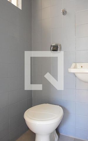 Apartamento à venda com 82m², 2 quartos e sem vagaBanheiro de Serviço