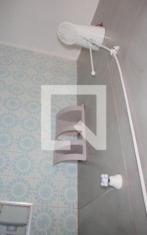 Apartamento à venda com 82m², 2 quartos e sem vagaBanheiro Corredor