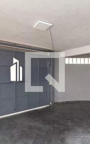 Casa à venda com 180m², 2 quartos e 3 vagas