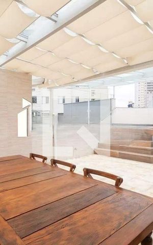 Casa à venda com 180m², 2 quartos e 3 vagas