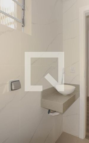 Studio à venda com 38m², 1 quarto e sem vaga Studio à venda com 38m², 1 quarto e sem vagaBanheiro