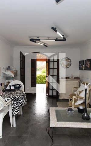 Casa para alugar com 180m², 4 quartos e 2 vagas Casa para alugar com 180m², 4 quartos e 2 vagasQuarto Suíte 2