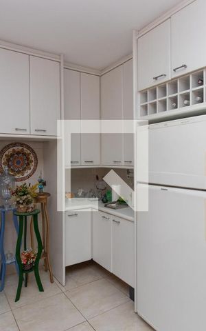 Casa para alugar com 180m², 4 quartos e 2 vagas Casa para alugar com 180m², 4 quartos e 2 vagasCozinha