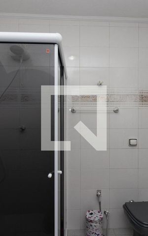 Casa para alugar com 180m², 4 quartos e 2 vagas Casa para alugar com 180m², 4 quartos e 2 vagasBanheiro Social