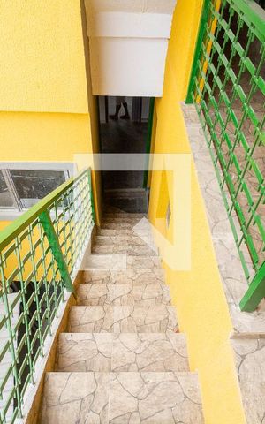 Casa para alugar com 42m², 2 quartos e sem vaga Casa para alugar com 42m², 2 quartos e sem vagaCorredor