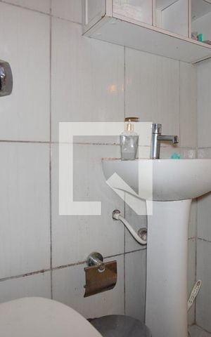 Apartamento para alugar com 42m², 1 quarto e sem vagaBanheiro Corredor