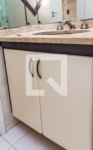 Apartamento para alugar com 90m², 3 quartos e 2 vagas Apartamento para alugar com 90m², 3 quartos e 2 vagasBanheiro