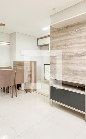 Apartamento para alugar com 49m², 2 quartos e 1 vaga Apartamento para alugar com 49m², 2 quartos e 1 vagaSala