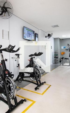 Apartamento para alugar com 49m², 2 quartos e 1 vaga Apartamento para alugar com 49m², 2 quartos e 1 vagaÁrea comum - Academia