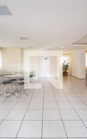 Apartamento para alugar com 49m², 2 quartos e 1 vaga Apartamento para alugar com 49m², 2 quartos e 1 vagaÁrea comum - Salão de festas