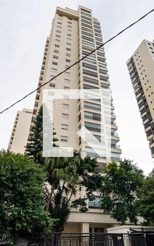 Apartamento para alugar com 205m², 4 quartos e 3 vagas Apartamento para alugar com 205m², 4 quartos e 3 vagasFachada