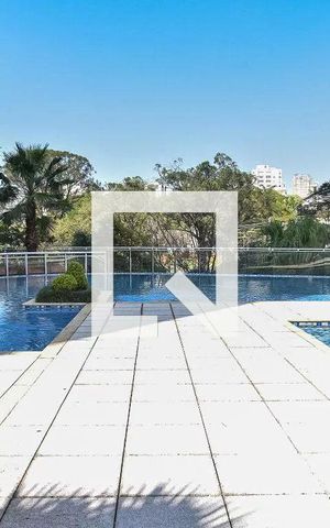 Apartamento para alugar com 205m², 4 quartos e 3 vagas Apartamento para alugar com 205m², 4 quartos e 3 vagasÁrea comum - Piscina