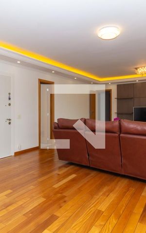 Apartamento para alugar com 205m², 4 quartos e 3 vagas Apartamento para alugar com 205m², 4 quartos e 3 vagasSala