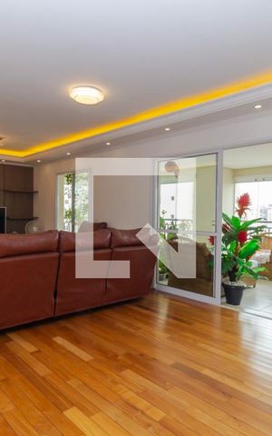 Apartamento para alugar com 205m², 4 quartos e 3 vagas Apartamento para alugar com 205m², 4 quartos e 3 vagasSala