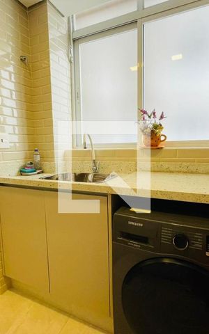 Apartamento para alugar com 147m², 3 quartos e 1 vagaÁrea de Serviço