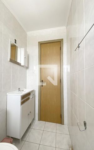 Apartamento para alugar com 58m², 2 quartos e sem vagaBanheiro