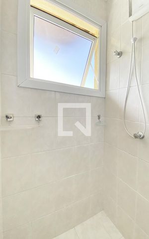 Apartamento para alugar com 58m², 2 quartos e sem vagaBanheiro